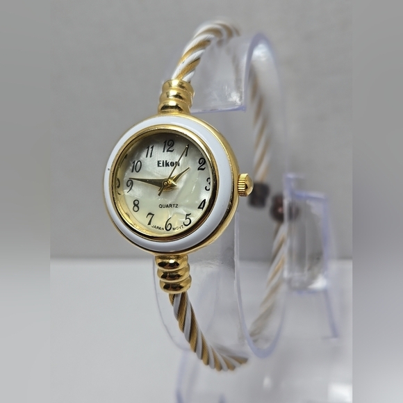 Womens Eikon CB-01 White Enamel Gold Tone Wire Cuff Watch New Battery Bangle - Picture 2 of 10